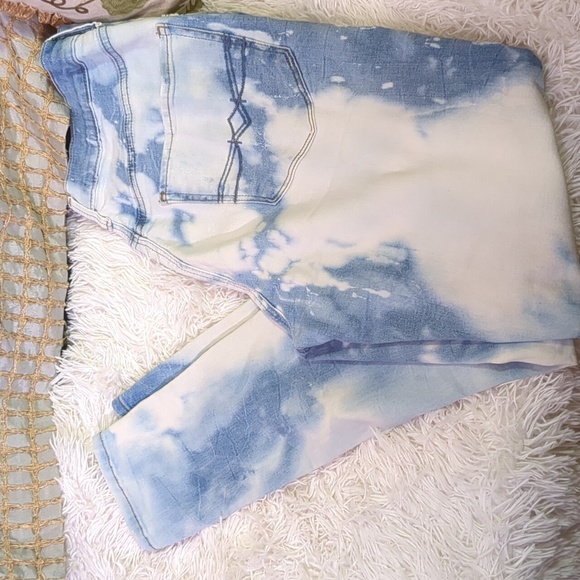 Highrise jean leggings bleached out size 11 - Picture 11 of 11